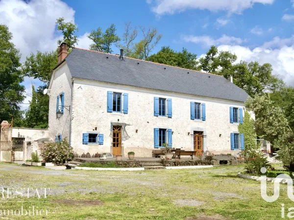 Maison 7 pièces 244 m²
