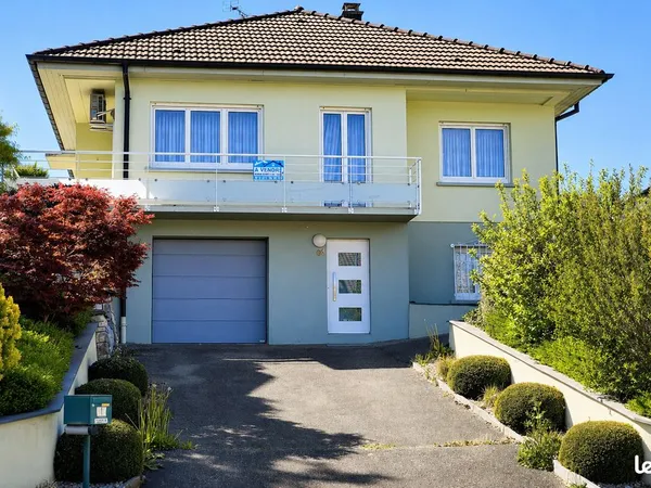 Hégenheim - Maison familiale 130 m² avec véranda sur 741 m² de terrain
