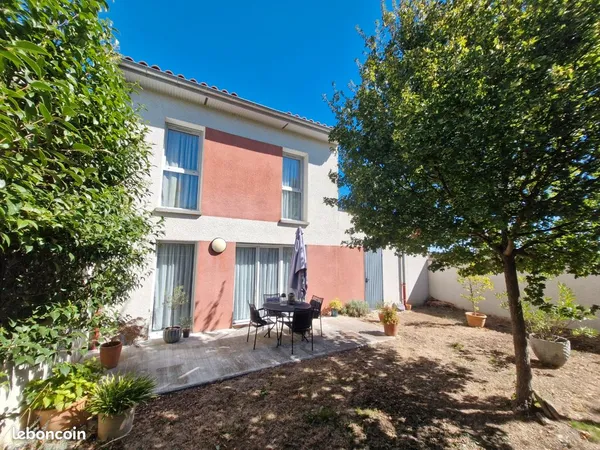 Jolie maison sur Anse : recente, au calme, avec jardin sans vis a vis 🏡
