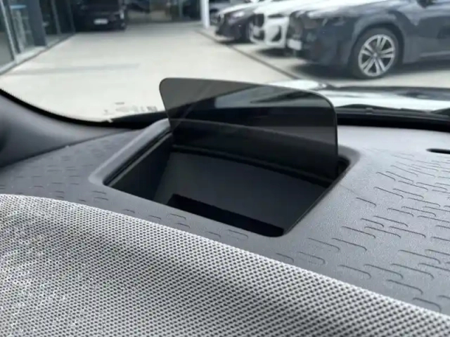 Mini Cooper 3 portes s 204ch favoured dkg7 — photo 11