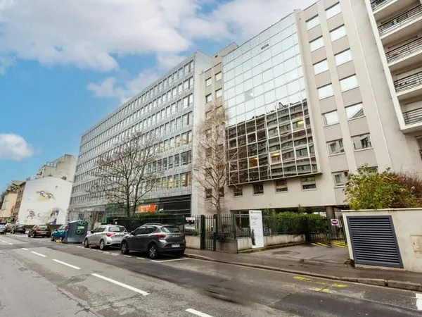 Bureau 209 m²