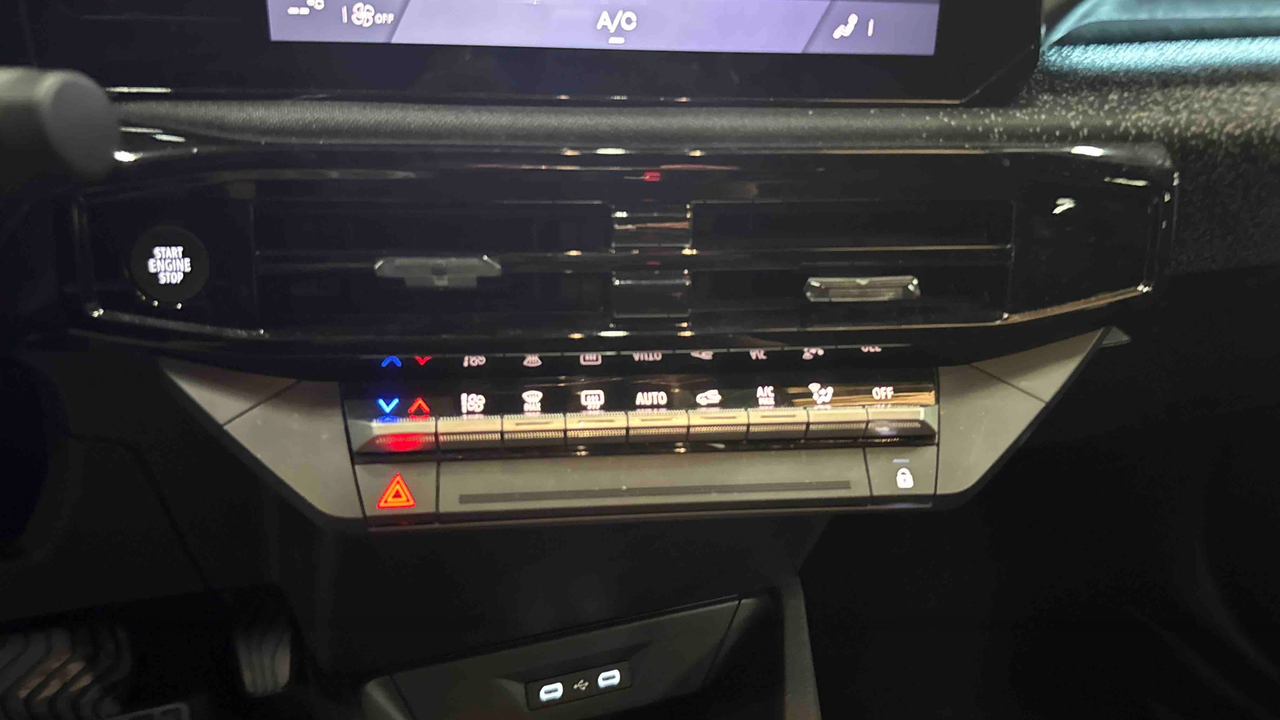 Renault Clio E-Tech full hybrid 160 ch — photo 21