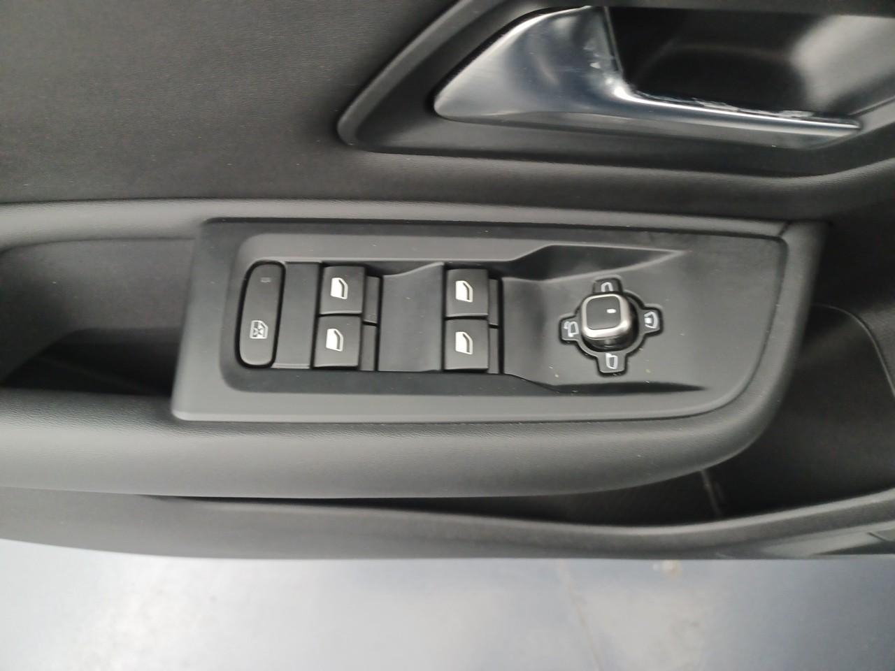 Citroën C5 X hybride rechargeable 225 s&s e-eat8 shine pack — photo 12