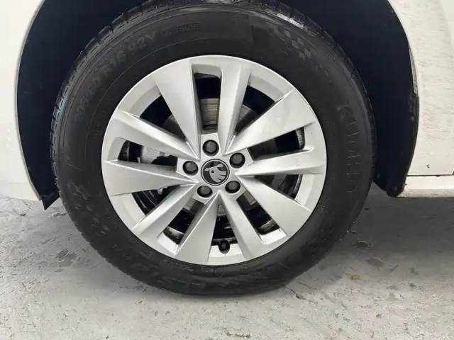 Skoda Kamiq 1.0 tsi evo 2 116 ch dsg7 — photo 5