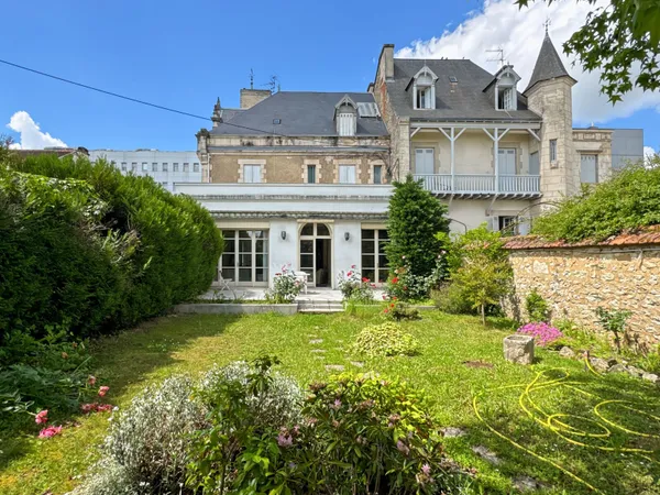 Maison 6 pièces 253 m²