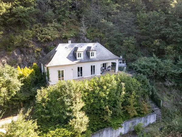 Maison 6 pièces 105 m²
