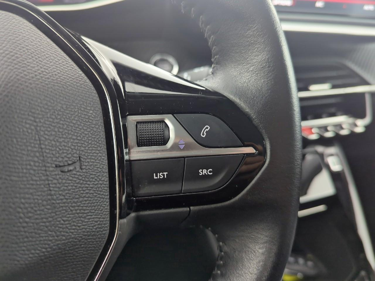 Peugeot 2008 puretech 100 s&s bvm6 allure — photo 19
