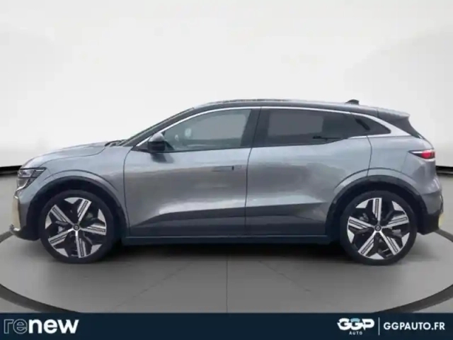 Renault Megane e-tech electric ev60 220ch iconic super charge -b — photo 2