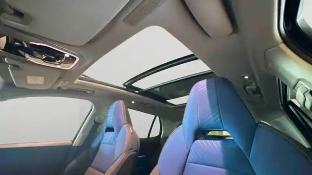 Lynk&Amp;Co 01 1.5 phev 261 ch dcth7 — photo 29