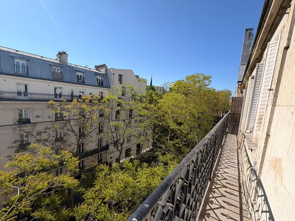 Appartement 2 pièces dernier étage