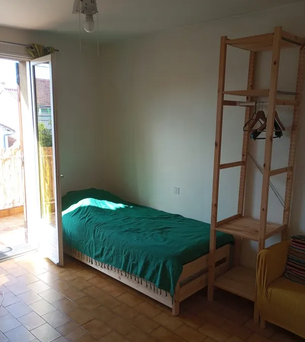 Photo 1