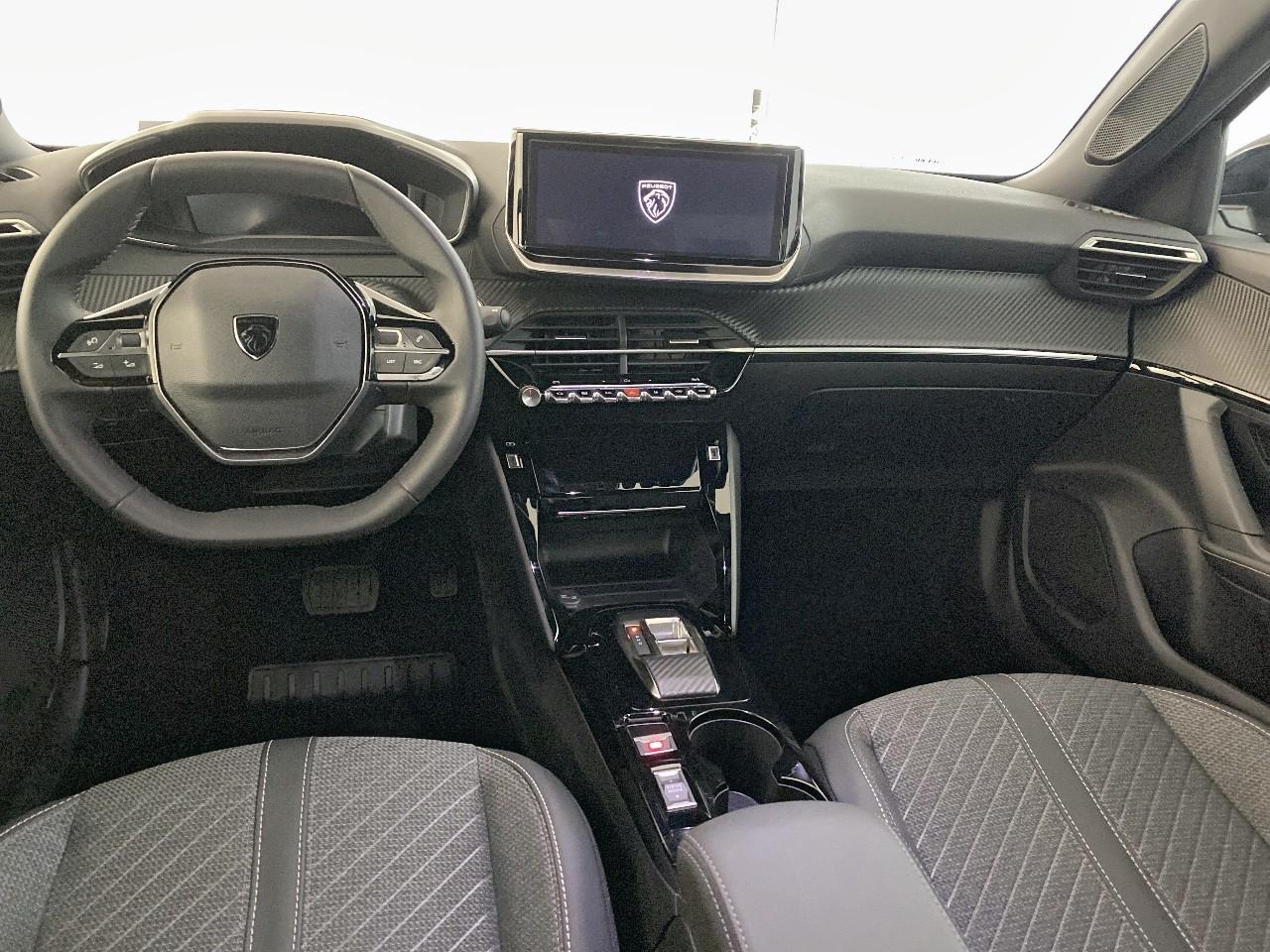 Peugeot 2008 hybrid 145 ch e-dcs6 allure — photo 8