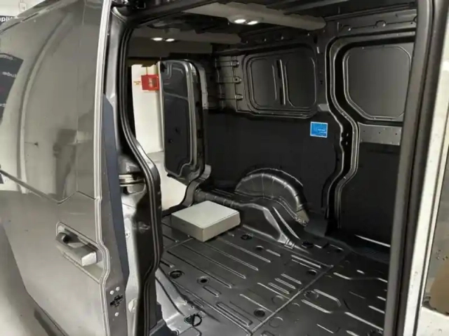 Kia Pv5 cargo l 163ch 71,2kwh plus — photo 9