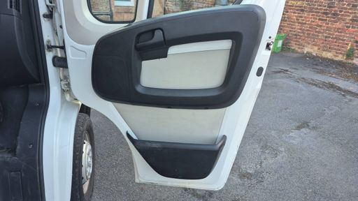 Peugeot Boxer L1H1 2.2 HDI 110 - Confort – 2015 – 24255 km – Diesel – Boîte Manuelle — photo 54