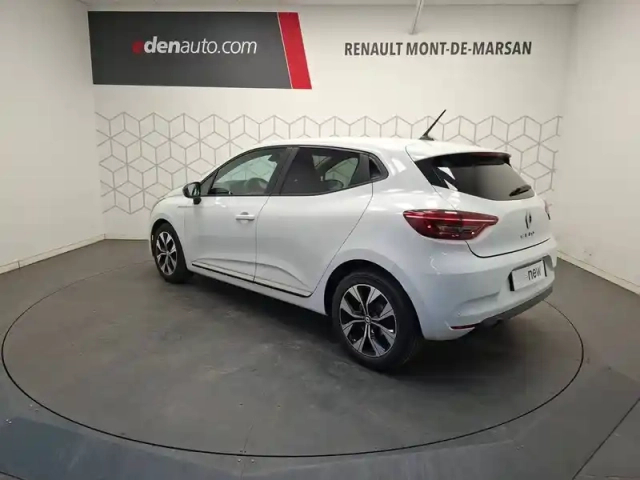 Renault Clio blue dci 100 — photo 3