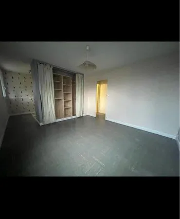 Apparemment 29 m2
