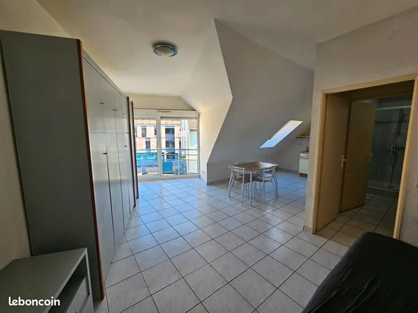 A louer studio meublé
