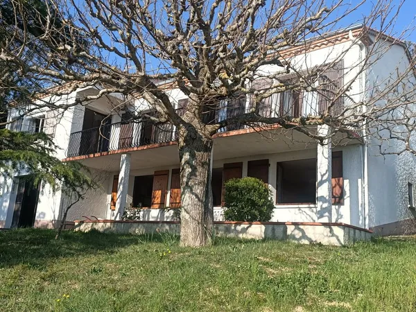 Rare belle maison hauteurs de Lautrec