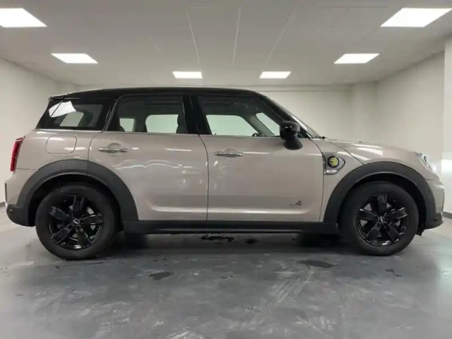 Mini Countryman cooper se 125ch + 95ch edition premium plus all4 bva6 — photo 3