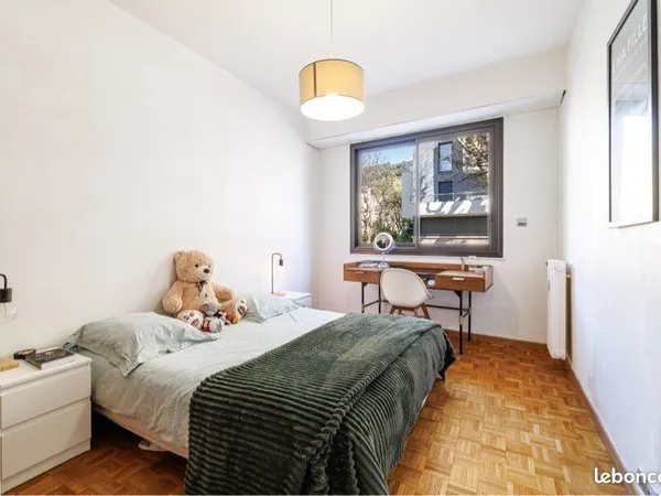 Chambre chez l'habitant 13m2