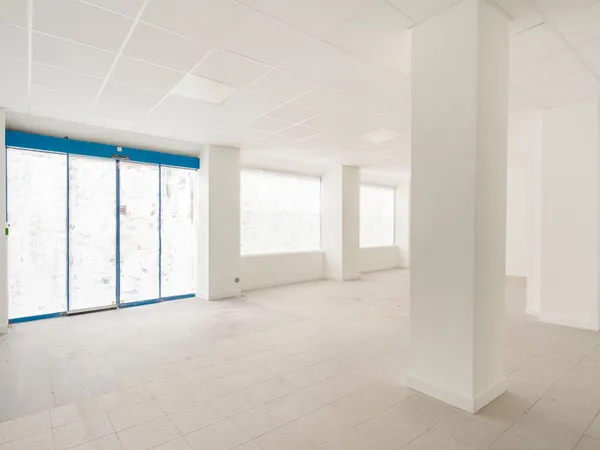 Local commercial 127 m²