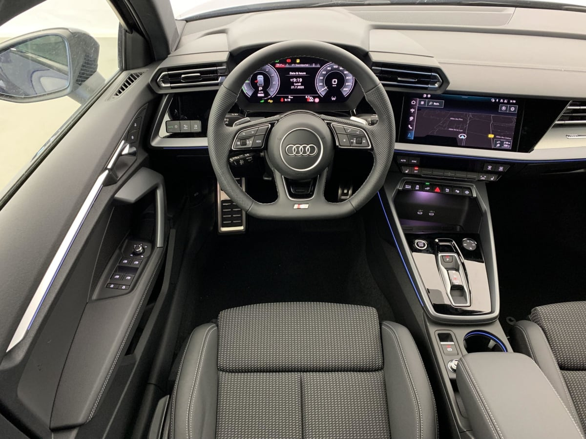 Audi A3 Sportback — photo 13