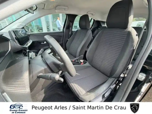 Peugeot 208 puretech 100 s&amp;s bvm6 — photo 9