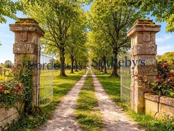 Château 9 pièces 550 m²