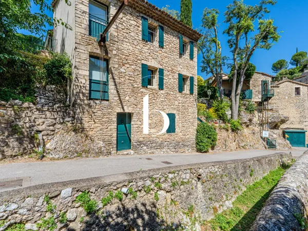 Mas provençal 8 pièces 217 m²