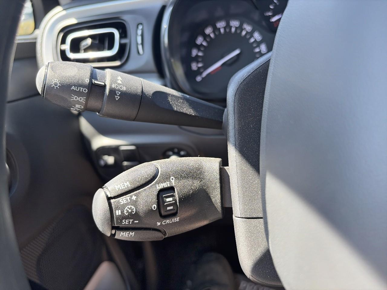 Citroën C3 1.2 puretech 110ch s&s shine eat6 — photo 17