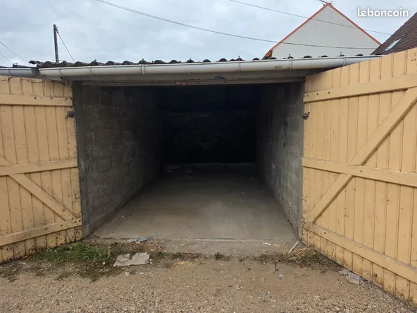 Grand box à louer