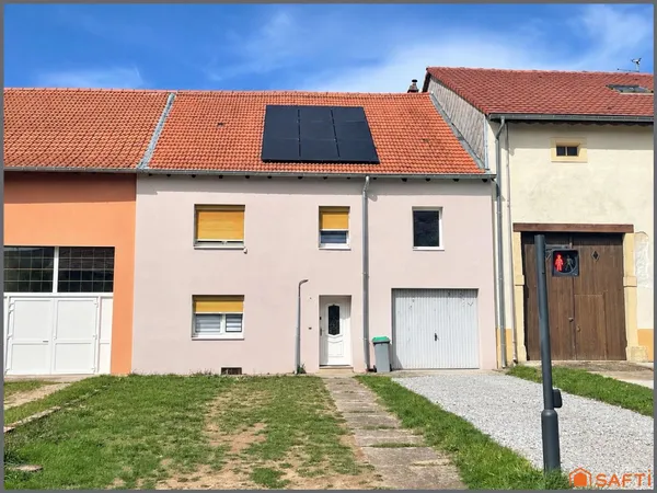 Maison de village, grand terrain, fort potentiel