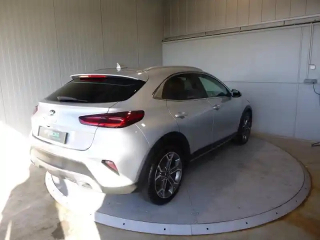 Kia Xceed 1.4 t-gdi 140ch design dct7 — photo 5