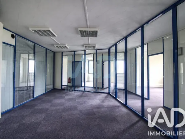 Bureaux 1 pièce 1096 m²