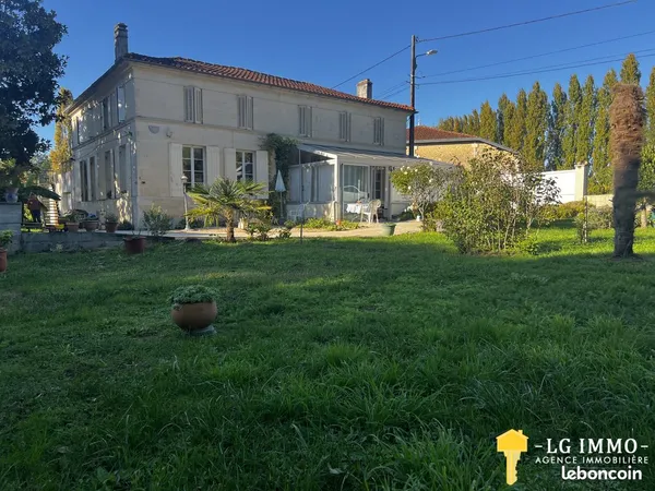 Propriété 8 pièces 256 m²