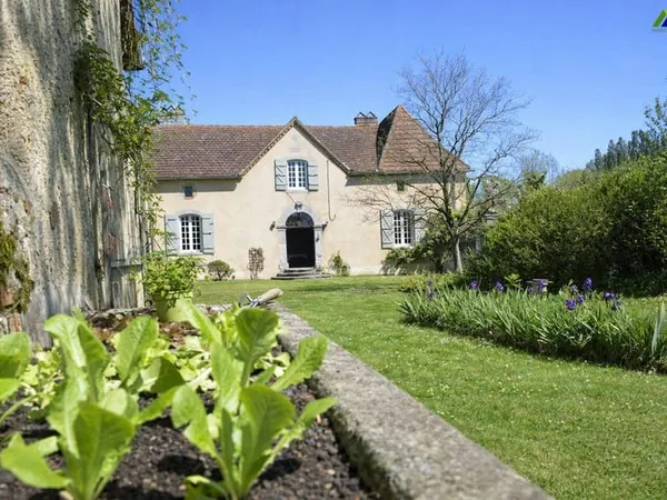 Maison 6 pièces 313 m²
