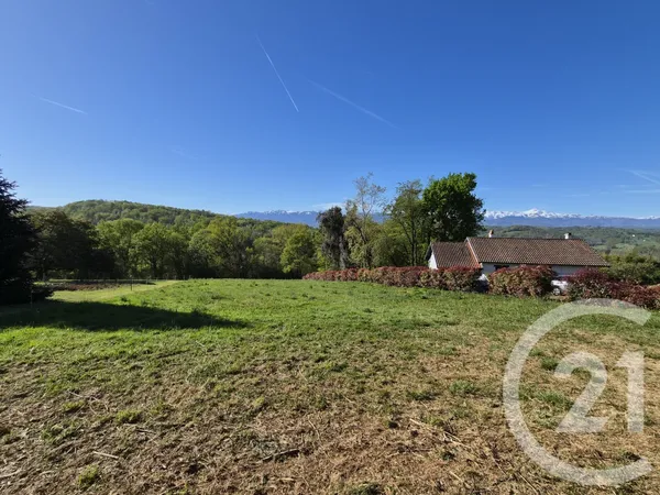 Terrain 3000 m²
