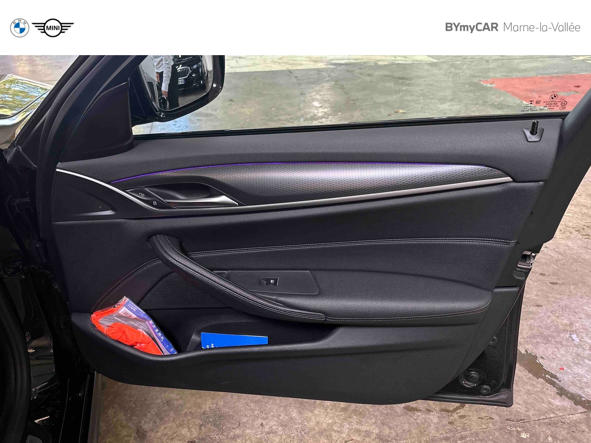 BMW Touring 520d TwinPower Turbo xDrive 190 ch BVA8 — photo 26