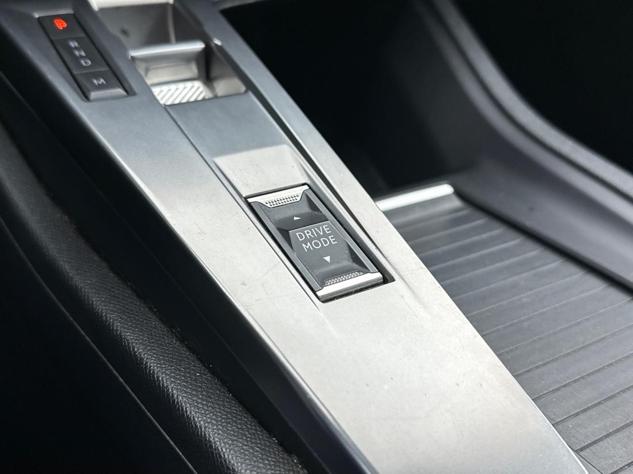 Peugeot 308 puretech 130ch s&s eat8 active pack — photo 31