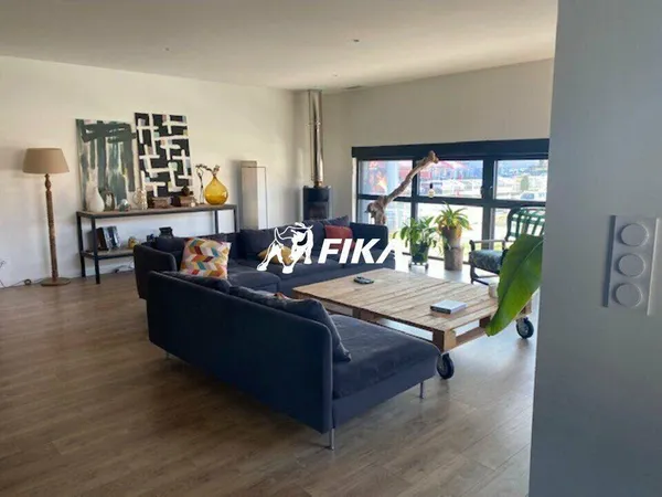 Bureau 160 m²