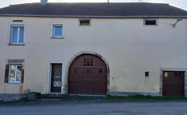 Projet rentable 160m² à rénover forte demande locative près de la base