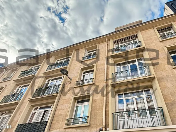 Immeuble 11 pièces 153 m²