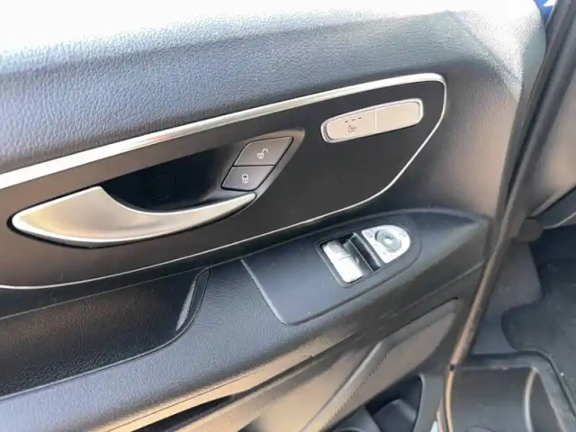 Mercedes Vito mixto 119 cdi long  9g-tronic rwd — photo 32