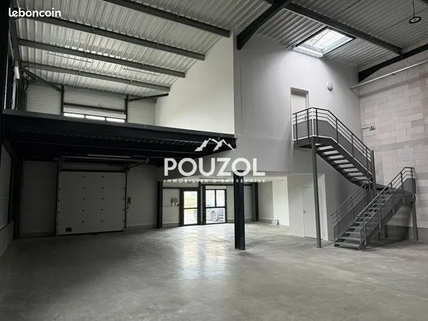LOCAL D'ACTIVITE 325 m² CLERMONT-FERRAND
