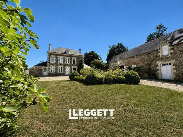 Maison 7 pièces 218 m²