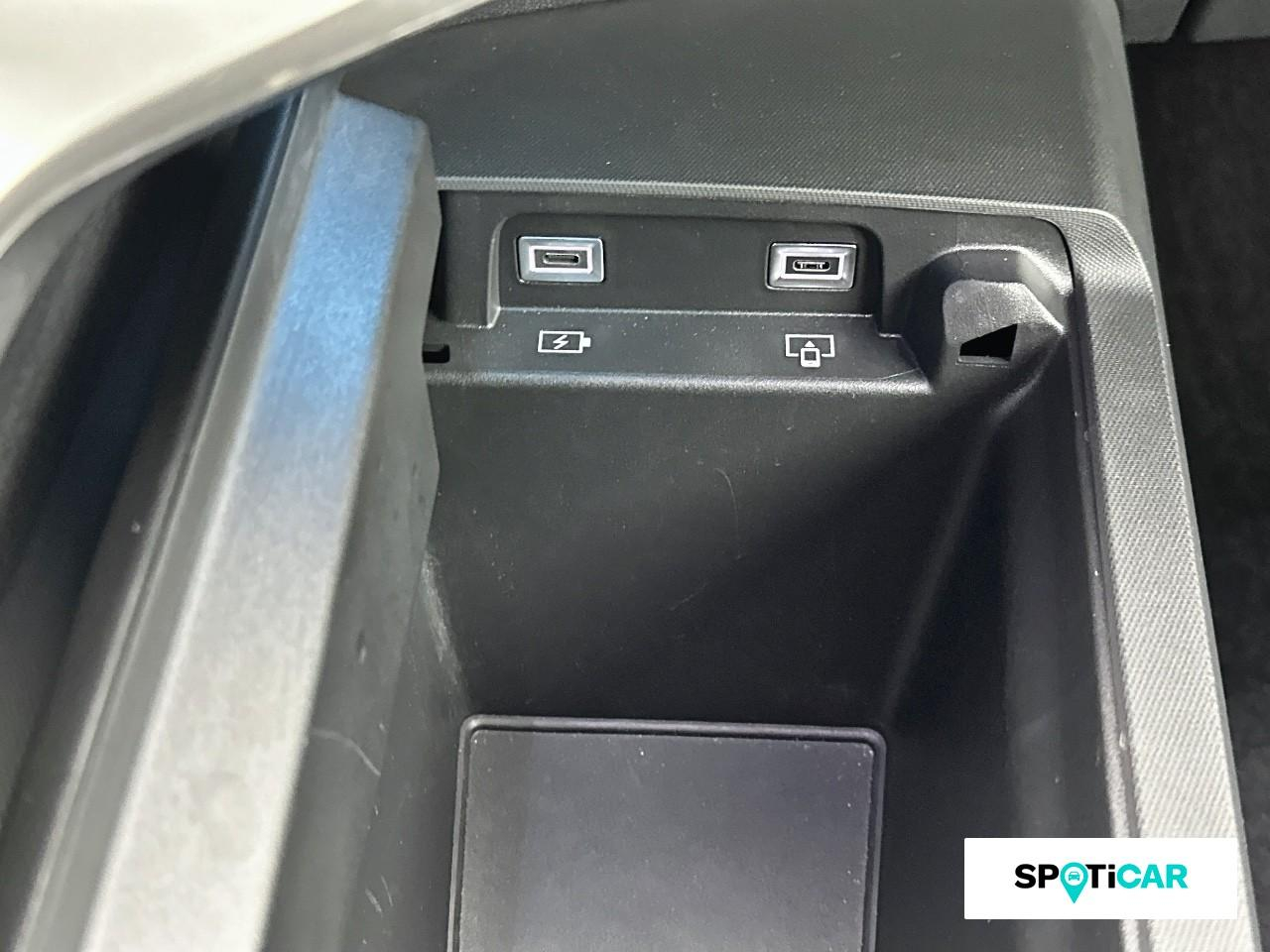 Peugeot 3008 electrique 210ch front 4x2 std gt — photo 19