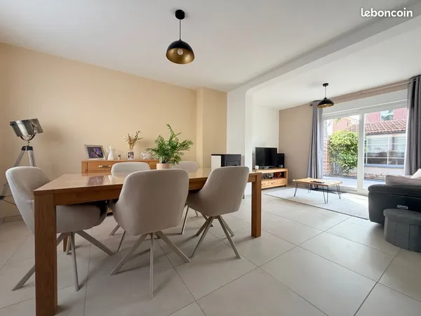 Maison 6 pièces 93 m²