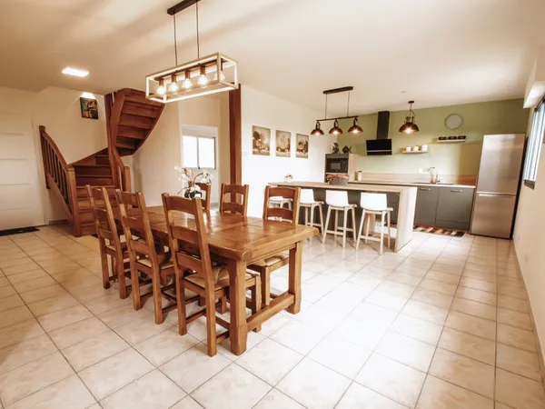 Maison de 180m2 à louer sur Auppegard