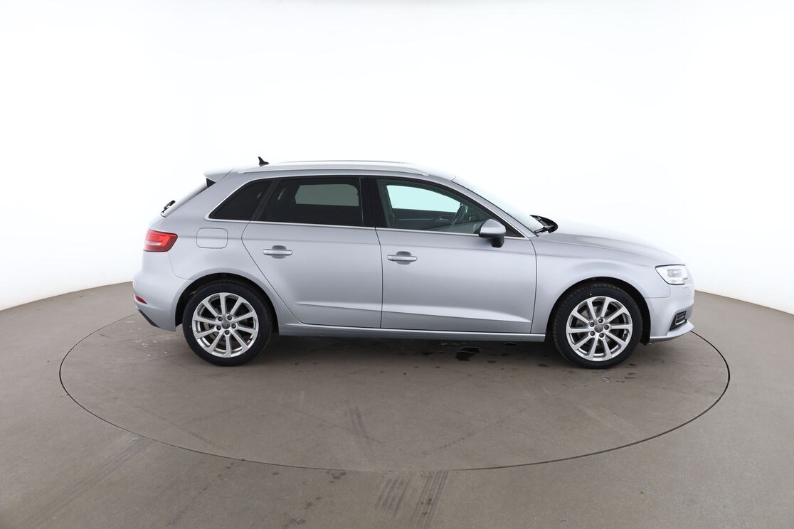 Audi A3 Sportback 30 TDI Design — photo 6