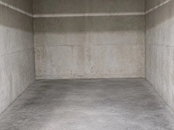 Location garage "box" Suresnes